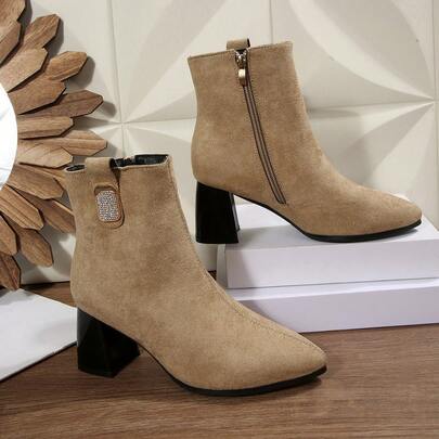 2-2025 Suede Chunky Heel Chelsea Ankle Boots For Women, Mid-Heel Slim Fit Short Boots, Fashionable Commuter Boots With Elevated Style, Autumn/Winter