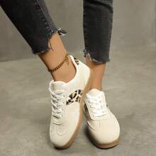 Women's Casual Sports Shoes, New Spring/Autumn Commuting Work Shoes, Lightweight, Soft-Soled, Walking, Comfortable Breathable Slip-On Running Shoes