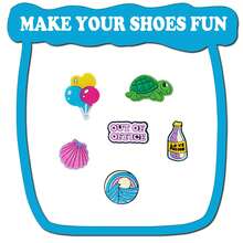 O mulțime de brelocuri pentru pantofi în stil aleatoriu pentru saboți și sandale, 10-50 buc. Decorațiuni pentru pantofi din PVC, accesorii pentru Crăciun, ziua de naștere, petrecere, cadouri pentru pantofi, ace pentru adolescenți, bărbați, femei și adulți