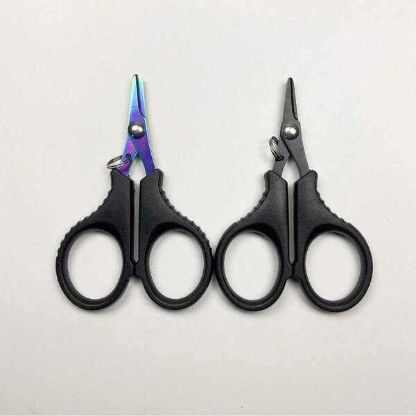 مقص صيد متعدد الوظائف للأسماك مع شفرات مطلية بالتيتانيوم ذات تشريح مزدوج للخط المضفر والأحادي والفلوروكربون، مع مشبك سحب للقبضة المانعة للانزلاق، مقص صيد متعدد الاستخدامات