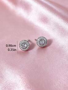 1对铜合金小巧简约圆形立方氧化锆耳钉，独特设计，适合日常佩戴 - 銀色 - 查看 2