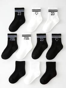20/10/5/1 Paia di calzini sportivi per bambini, calzini classici in bianco e nero per bambini con cuori, motivi con numeri in inglese, morbidi, traspiranti, alla moda, calzini a metà polpaccio, adatti per il ritorno a scuola, vacanze, sport all'aperto, viaggi, abbinamento quotidiano, consegna a colori casuali - Multicolore - Visualizzare 1