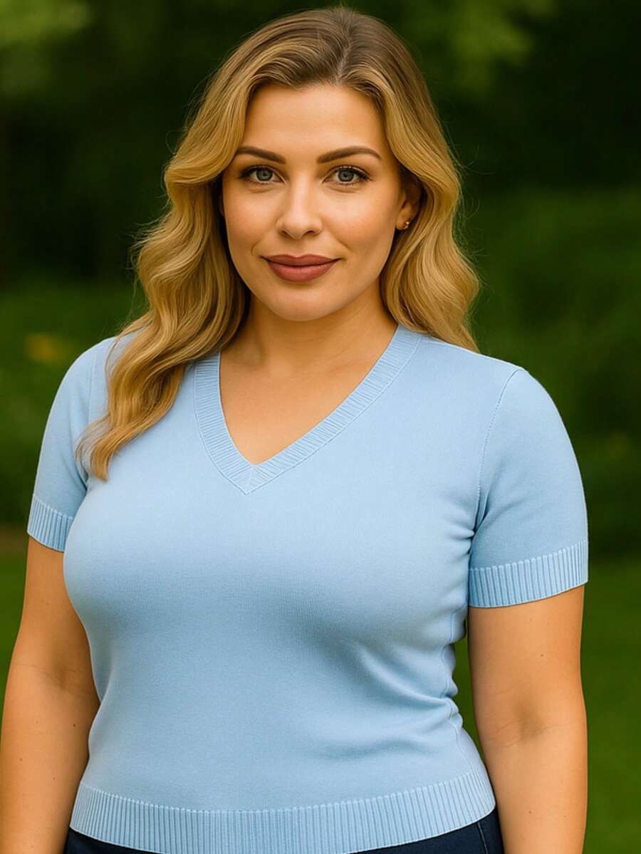 JEWELRY KNITS Short Sleeve Blouse Size G - V Neck | Short Sleeve Blouse G | Basic Short Sleeve Blouse | Basic G - 淺藍色 - 查看 1