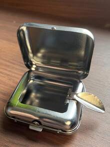 1pc Portable Mini Ashtray, Outdoor Pocket Ashtray, Creative Car Smoking Accessory, Minimalist Stylish Home Decor, Luxurious Design, Suitable For Hotel, Living Room, Office, Bedroom, Dorm, Fashionable Ashtray, Compact & Portable, Mini Ashtray, Suitable For Outdoor Cigar, Car Smoking Accessory - Multicolor - View 7