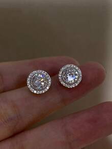 1对铜合金小巧简约圆形立方氧化锆耳钉，独特设计，适合日常佩戴 - 銀色 - 查看 3