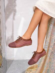 1 Pair Fashionable, Versatile, Breathable Mesh Children Flat Shoes - Brown - View 1