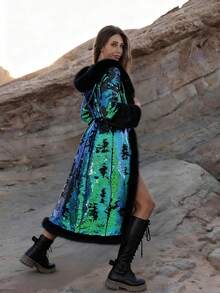 女士亮片仿毛皮连帽中长外套，长袖，常规版型，无弹力面料，带口袋，适合圣诞节和新年穿着 - 彩色 - 查看 4