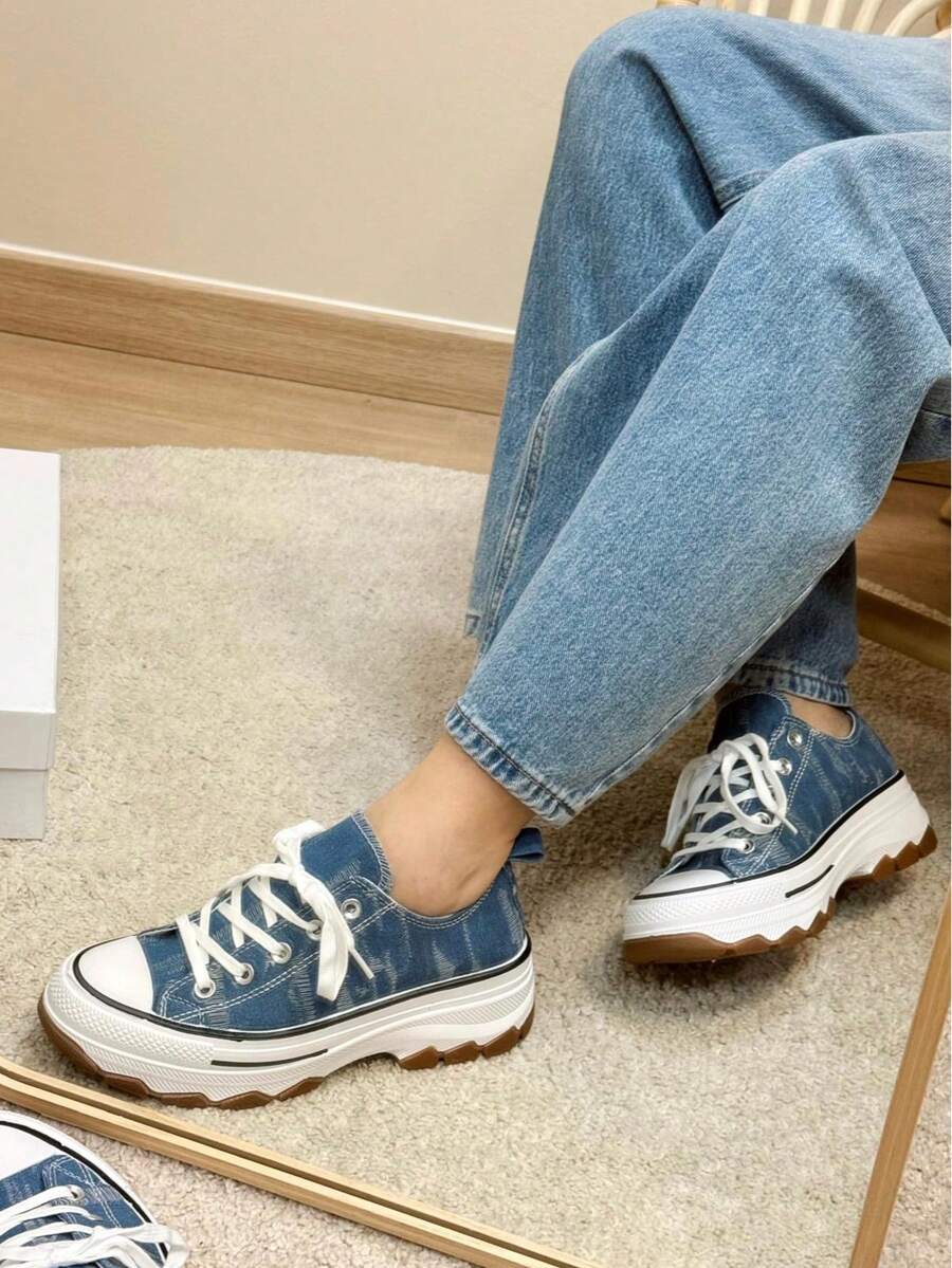 Low-Top Canvas Sneakers With Thick Soles, Women's Platform Sneakers, Made Of Washable Denim, Ideal For Casual And Contemporary Looks. Estimated Delivery: 2-5 Business Days (Peninsula). - 淺藍色 - 查看 1