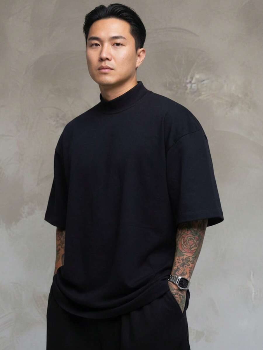 OVERSIZED HIGH NECK T-SHIRT - 黑色的 - 查看 1