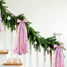 Lazo de Navidad rosa de 27.5 pulgadas, decoración de puerta – 12 cintas deúltiples texturas con clip de metal dorado para puerta delantera, pared para interiores y exteriores - Rosa Navidad - Ver 7