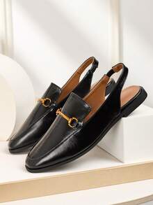 Schwarze quadratische Zehenkappe, einteiliger Metall-Schnallenschuh, lässiger modischer Slip-On Flachschuh, Cut-Out-Muster, vielseitig, geeignet für Outdoor Outfit in allen Jahreszeiten, Damen