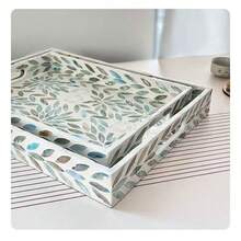 1 pieza/2 piezas Bandeja rectangular con incrustaciones de conchas con forma de hoja azul, plato decorativo de conchas de colores hecho a mano para frutas, joyería, almacenamiento de escritorio en el hogar, decoración de fiestas de Navidad y Halloween, regalo - Celeste - Ver 10
