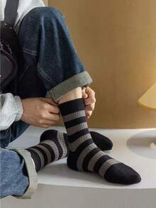 6/12 Calcetines unisex de rayas, varios colores- Calcetas de dama de tripulación con diseño divertido y colores minimalistas. Calceta de dama y caballero con lineas. - Beis - Ver 5