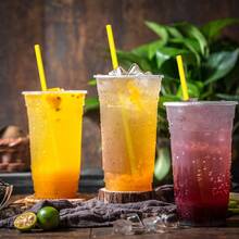 25 قطعة من القش الورقي أحادي اللون، متوفر ب- 7 ألوان، بقطر 6 مم/0.24 بوصة وطول 197 مم/7.75 بوصة، مناسب للاستخدام في العائلات والنزهات وأجواء الحفلات المختلفة، وهي القش المفضل للمشروبات الغازية والكوكتيلات والعصائر والمشروبات الأخرى - متعدد الألوان - مشاهدة 5