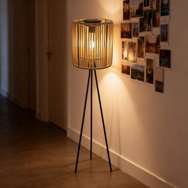 1pc Handmade Rattan Vertical Solar Lamp, Rattan Solar Metal Tripod Lantern, Rustic Floor Candle Lantern, Christmas Outdoor Decor, Suitable As Christmas Gift For Family And Friends, Perfect Choice For Christmas Souvenirs, Adding Natural And Warm Atmosphere To Indoor/Outdoor Spaces, Versatile For Party, Camping, Garden, Patio, And Pathway Decoration