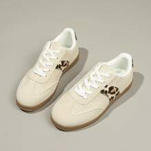 Women's Casual Sports Shoes, New Spring/Autumn Commuting Work Shoes, Lightweight, Soft-Soled, Walking, Comfortable Breathable Slip-On Running Shoes