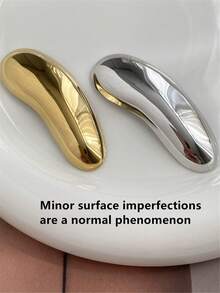 1pc Metallic Asymmetrical Oval Brooch, Elegant Minimalist Metal Lapel Pin For Women, Suitable For Dresses, Coats - Gold - View 5