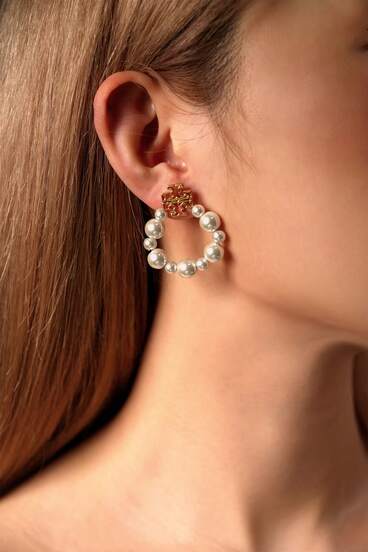  Tory Burch Double T Logo Brass & Pearl Earrings 86972