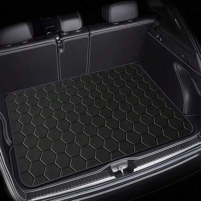 Thảm lót cốp xe 6 mặt chống thấm nước, chống bụi, chống trầy xước - Phù hợp cho xe SUV, sedan và hatchback - Đế chống trượt, bền bỉ, dễ dàng vệ sinh và bảo trì.