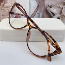 Women's Tortoiseshell Cat Eye Eyeglasses Frame, Versatile For Everyday Wear - Tea Leopard Print - View 3