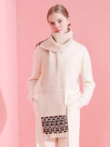 1pc Elegant Striped Warm And Windproof Women's Neck Scarf, Suitable For Daily Wear, Commuting, Outdoor, Travel, Fashion Versatile Accessory