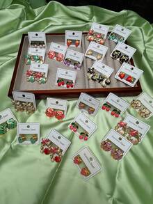 20对/304不锈钢万圣节耳环套装 - 亚克力可爱卡通/水果吊坠耳环，真空电镀，适合日常佩戴和派对场合，全年皆宜。金色耳环，不锈钢首饰，珍珠耳环，价格实惠。 - 彩色 - 查看 4