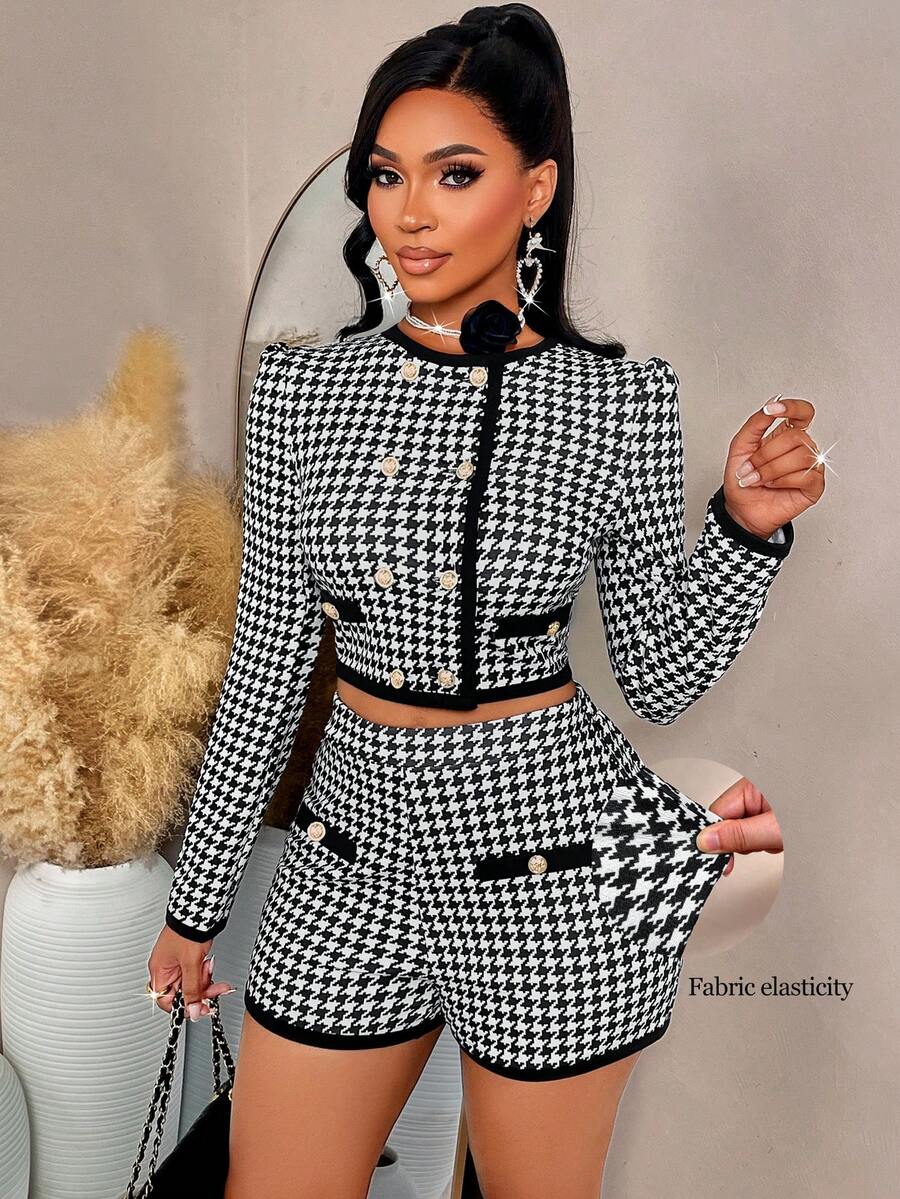 Amarilo Classic Black-And-White Houndstooth Pearl-Studded Blazer With Shorts A Youthful, Ladylike Two Pieces Set Perfect For Everyday Shopping And Commuting Fall Winter Chic Ensemble For Young Women - Đen và trắng - Xem 1