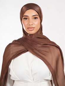 1 Khăn trùm đầu mềm mại, bóng mượt, màu trơn cơ bản dành cho nữ, Khăn dài thường ngày theo phong cách Ả Rập, Khăn trùm đầu trơn, bảo thủ, Thích hợp sử dụng hàng ngày, KHĂN HIJAB LẤP LÁNH dùng để mặc dự tiệc - màu nâu - Xem 4