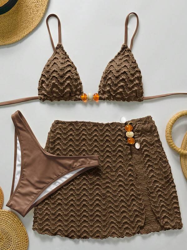 Bikinx 3 piezas Conjunto de bikini marrón de mujer con detalles de cuentas y falda dividida como cubridor, ropa de playa casual y sexy con espalda descubierta y textura con lazos