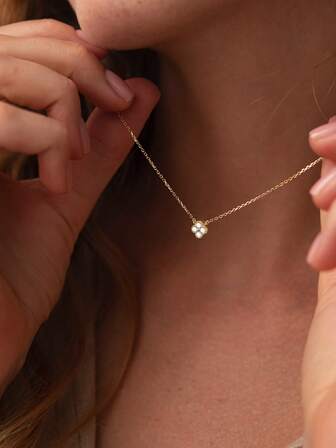 Collar de plata de ley 925 con colgante de trébol de cuatro hojas, collar de mujer para uso diario, collar de plata fino, collar de mujer de moda, collares colgantes de plata, collares de cadena fina de plata, collar de oro