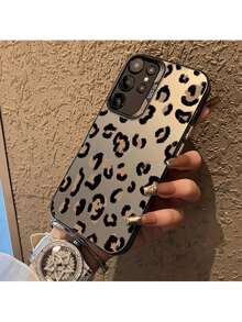 El diseño de impresión de leopardo en pintura al óleo es adecuado para fundas de teléfono exclusivas de Galaxy S25ULTRA, S24PLUS, S23FE, S21PRO, S22, S20+, A03S, A05S, A14, A31, A53, A34, A10, A04E, M04, A33, A35, A55, A72, A71, A70, A22, A16, A06, A20S, A54.Funda para smartphone con diseños variados - Negro - Ver 2