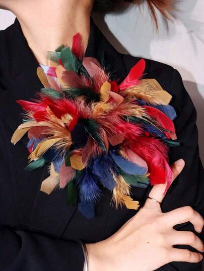 1 Stück bunte, übertriebene, elegante Stoff-Feder-Brosche, dekoratives Accessoire für Abendkleid, Accessoire-Pin für Kleidung, Tasche, Charm, Schule, Büro, Hemden, Jacken, Schmuck, Weihnachten, Halloween, Kleidung, witzige, süße Geschenke für Lehrer