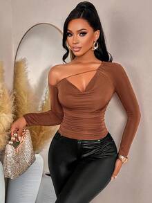 AIJ Amarilo Women's Autumn/Winter Off-Shoulder Fashion Influencer-Style Sensual Solid-Colour Long-Sleeved Ruffled Base Layer - Brown - View 3