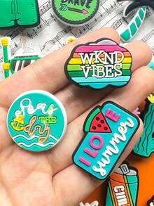 21 PCS Refreshing Summer Collection, A Summer Beach-Themed Shoe Accessory Set Featuring Designs Such As Diving Gear, Water Droplets, Ice Cream, Soda, Beach Pants, Etc. With Refreshing Patterns. PVC Shoe Accessories For Summer Holidays, Party Gifts, Colorful DIY Decorations, Fashionable Accessories And Handicrafts - Bright Mixed Colors And Fun Designs, Ideal Gifts For Adults.