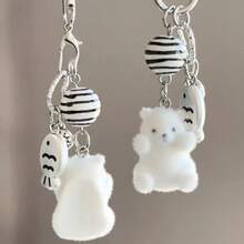 Phone Pendant Personalized Skull Keychain Bone Pendant - 海懶 門扣 - 查看 4