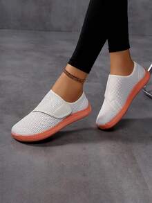 女士透气网面套脚休闲运动鞋，宽楦运动鞋，轻便跑步鞋，适合宽脚和脚肿人士 - 米色 - 查看 1