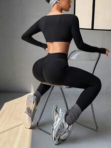 Aoqta Sports 女款休閒兩件套，長袖短版上衣（含胸墊）搭配高腰收腹瑜珈褲，適合瑜珈、跑步、健身、日常穿著 - 黑色 - 查看 9