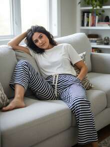 Pantalon Para Mujer Comodo con Agujeta con Estampado a Rayas - Azul Marino - Ver 2