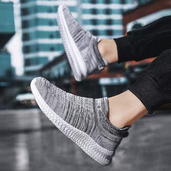 男士时尚百搭休闲透气运动鞋