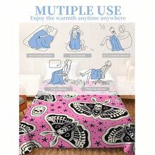 Rosa Schädel- und Mottendruck Überwurf Decke - Hergestellt aus Polyester Fleece, moderne digitale Bedruckung, niedliches Halloween Thema, bequeme Heimdekoration für alle Jahreszeiten, maschinenwaschbar