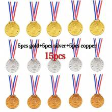 15 piezas de medallas de oro, plata y bronce - Paquete de recuerdos de fiesta de varios artículos, adecuado para juegos y celebraciones, relleno de cestas, ideal para ganadores, accesorios, recompensas, concursos, eventos deportivos, regalos de fiesta, actividades deportivas escolares y reuniones familiares, excelente para juegos, celebraciones, competiciones deportivas, concursos de talentos, concursos de ortografía, fiestas de cumpleaños y eventos grupales