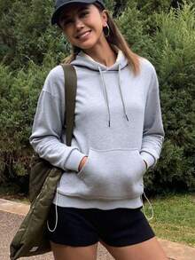 女士浅灰色连帽卫衣，加厚保暖羊毛内衬，套头款式，带袋鼠口袋，适合冬季穿着 - 淺灰色 - 查看 4