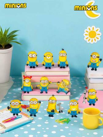 Minions 1 套 12 个微型人物雕像，可爱卡通造型，适用于温馨婚礼装饰、汽车节日装饰、生日礼物、圣诞节礼物、万圣节装饰、返校礼物和派对场景装饰