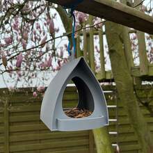 1pc Hanging Bird Feeder, 5.31*3.94 Inches, Easy To Install Seed Tray, Durable Plastic Outdoor Birdhouse, Ideal For Garden Or Window Decoration, Outdoor Garden Bird House Feeder, Hanging Outdoor Bird Feeder, Durable Plastic Outdoor Birdhouse Suitable For Cardinals, Hummingbirds, Sparrows - No Electricity Required, Easy Installation Design, Bird Feeder - Multicolor - View 3