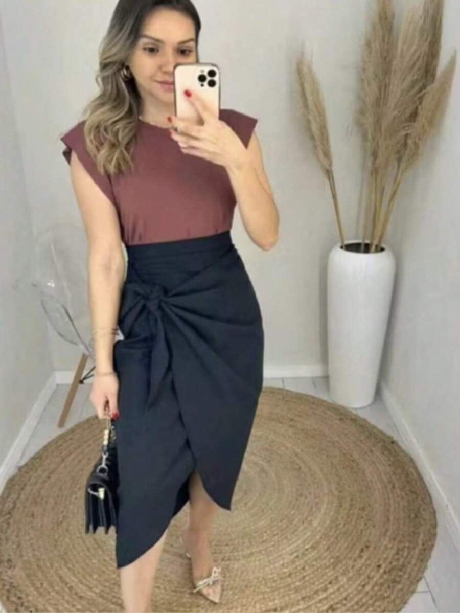 Linen Wrap Midi Skirt With Waist Tie In An Envelope Style And A Back Zipper, Both Formal And Elegant. - 黑色 - 查看 1