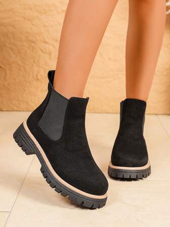 Women's Chelsea Ankle Boots, Black Solid Color Preppy Style Casual Slip-On Round Toe Short Boots, Comfortable For Daily, Beach, Wedding, Party, Office, Autumn/Winter