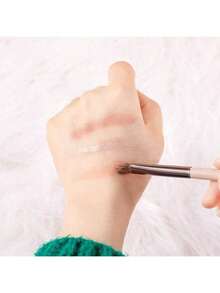 The 3 Pieces Makeup Brush Set (With Storage Box) Includes A Lip Shaping Brush, A Contouring Brush, And An Eyeshadow Brush. It Is Soft And Does Not Shed Hairs, Suitable For The Glamorous And Fashionable Style Of The 90s. It Is Suitable For Birthday, Christmas Gifts, Party Preparations, And Can Be Carried Around At Any Time., Foundation Brush, Concealer Brush, Blush Brush, Contour Brush, Blush Brush, Bronzer Brush, Powder Brush, Foundation Brush, Blush Brush