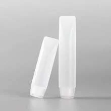 Bộ 4 chai du lịch cầm tay, chai bóp chống rò rỉ, thích hợp đựng đồ dùng vệ sinh cá nhân khi đi du lịch, hộp đựng mỹ phẩm có thể tái sử dụng cho dầu gội, dầu xả, kem dưỡng da và sữa tắm. - Nhiều màu - Xem 4