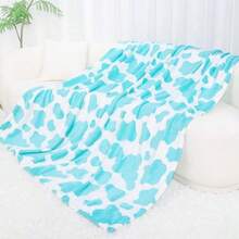 1 Piece Highland Cow Print Blanket - Brown And White Cow Pattern, Soft Flannel Texture, Suitable For All Seasons, Sofa, Bed, Camping Travel, Machine Washable Comfortable Gift, Country Home Decor, Durable Shawl, Must-Have For Animal Print Enthusiasts, Versatile Shawl/Blanket: Durable, Comfy, Breathable, Easy-Care. Multi-Use: Bed/Sofa/Camp/Travel/Office/Car/Desk. Events: NY/V-Day/Fall/StPats/Halloween/Tgiving/Xmas/Solstice/Easter/Mom&Dad/July4/LaborDay. Patterns: Cheetah/Stripe/Plaid/Houndstooth/Geo/Animal/Botanical/Abstract/US Flag/Holiday Plaid. Types: Throw/Stitch/Hand-Stitched/Thermal/Flannel/Microfiber/Bamboo. Fringe/Tassels/Poms. Fabrics: Sherpa/Chunky/Cable Knit. Features: All-Season, Light Warmth, Anti-Pilling, Gift-Wrap.