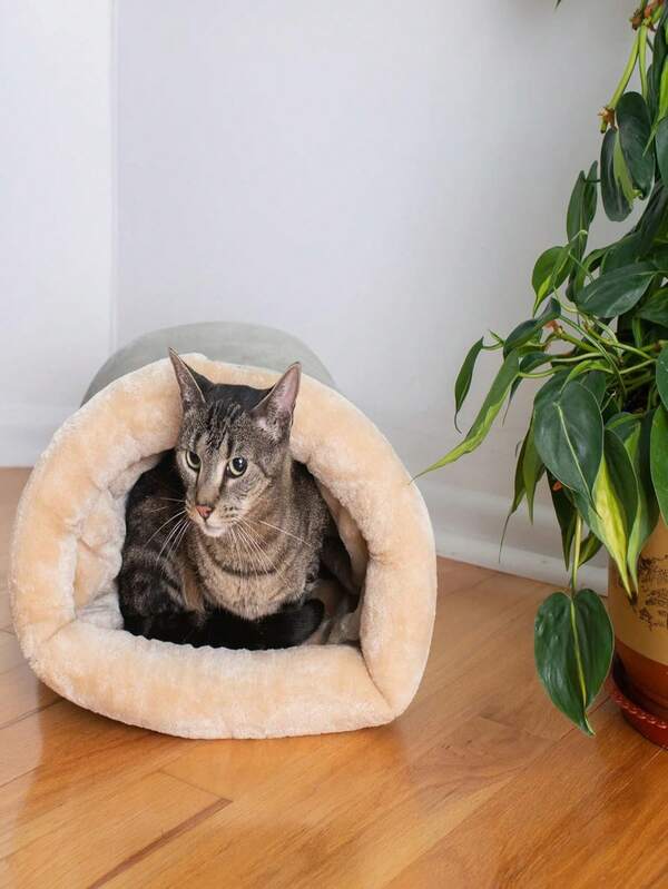 Saco de dormir semi-fechado estilo vintage para gatos - Cama quente e lavável para animais de estimação, adequada para gatos de porte médio e pequeno, design confortável em cinza e bege com forro de pelúcia, perfeita para outono/inverno, cama para gatos, móvel aconchegante para animais de estimação, design com forro de pelúcia, textura macia, toca para gatos, cama para gatos ao ar livre, cama para gatinhos, cama para animais de estimação